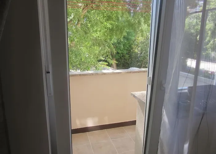 Ira - Prelijep Stan + Besplatni Parking Apartman Pula