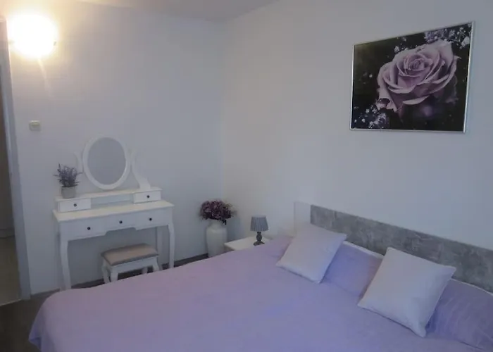 Ira - Prelijep Stan + Besplatni Parking Apartman Pula